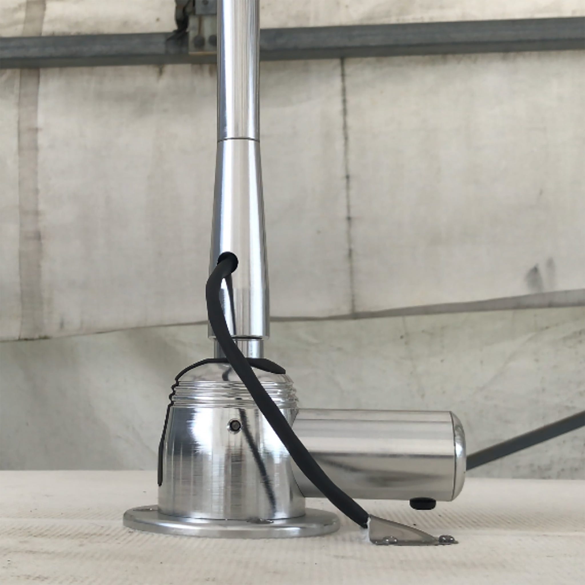 Electrical Grand Slam 950 Anchor and Stern Light | Boat