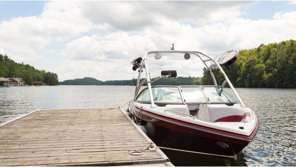 What to Know When Buying Dock Bumpers