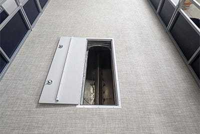 Starboard can flex over a wide area that is not supported underneath